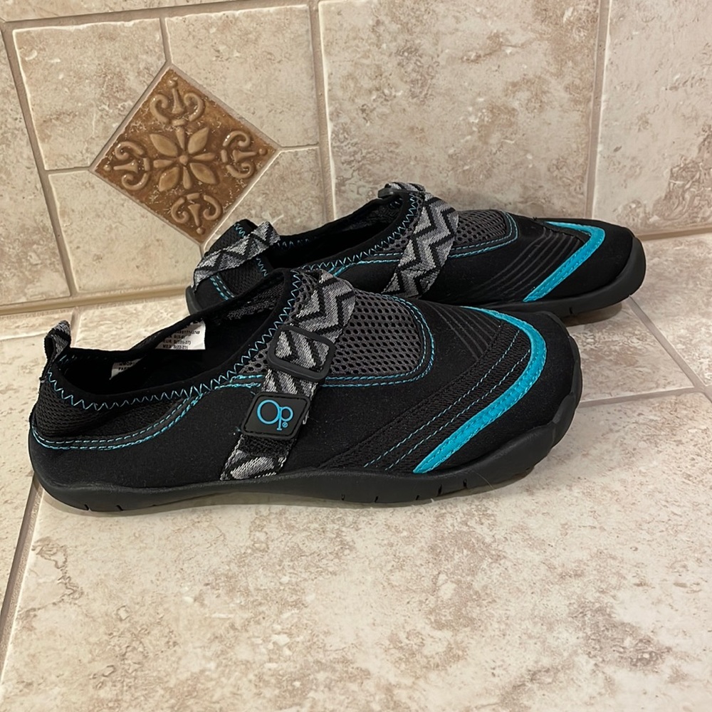 EUC Op water shoes